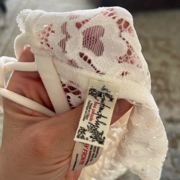 Free People - Picture 3 of 3